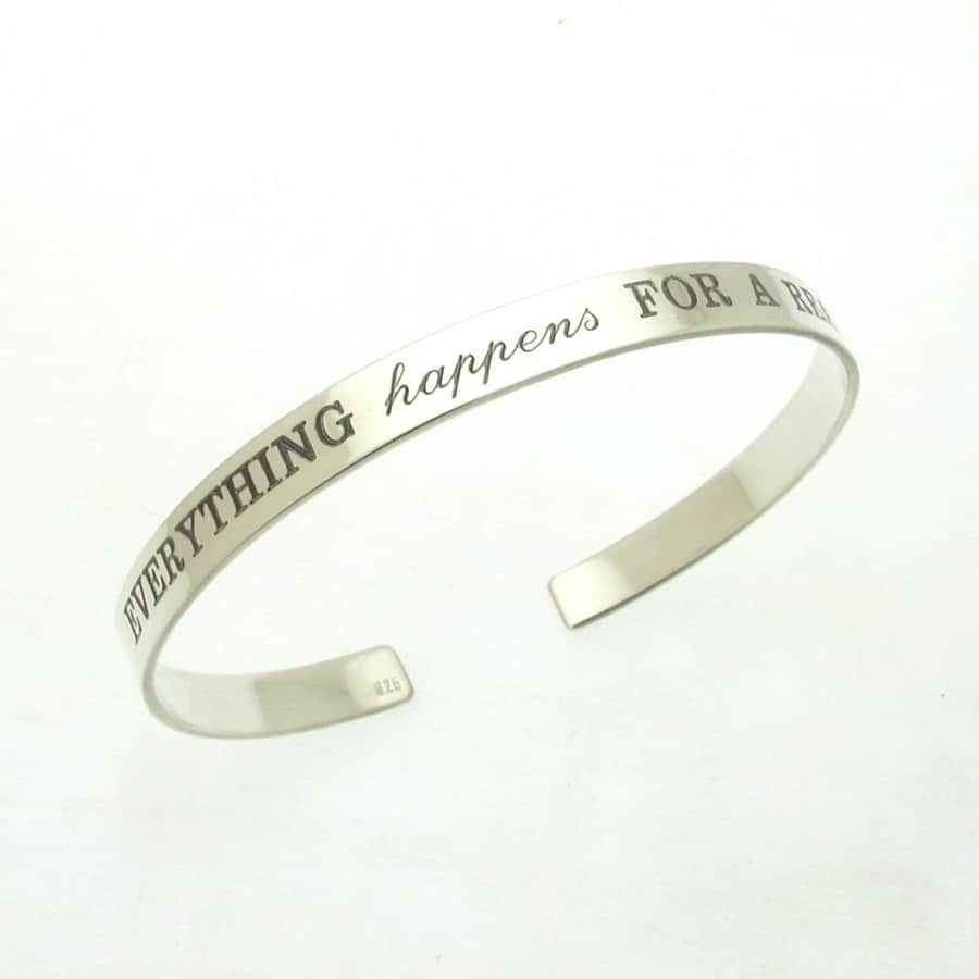 צמיד כסף עם חריטה לבחורה