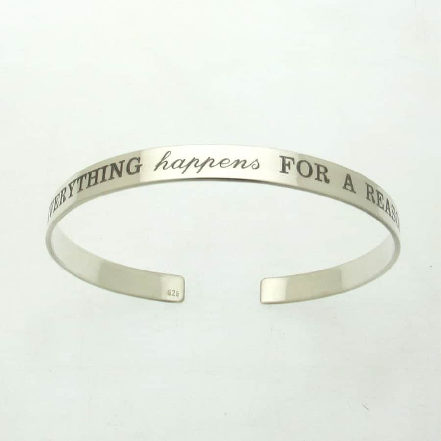 צמיד כסף עם חריטה במתנה